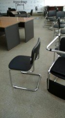 Офисный стул для посетителей Сильвия без подлокотников мягкий